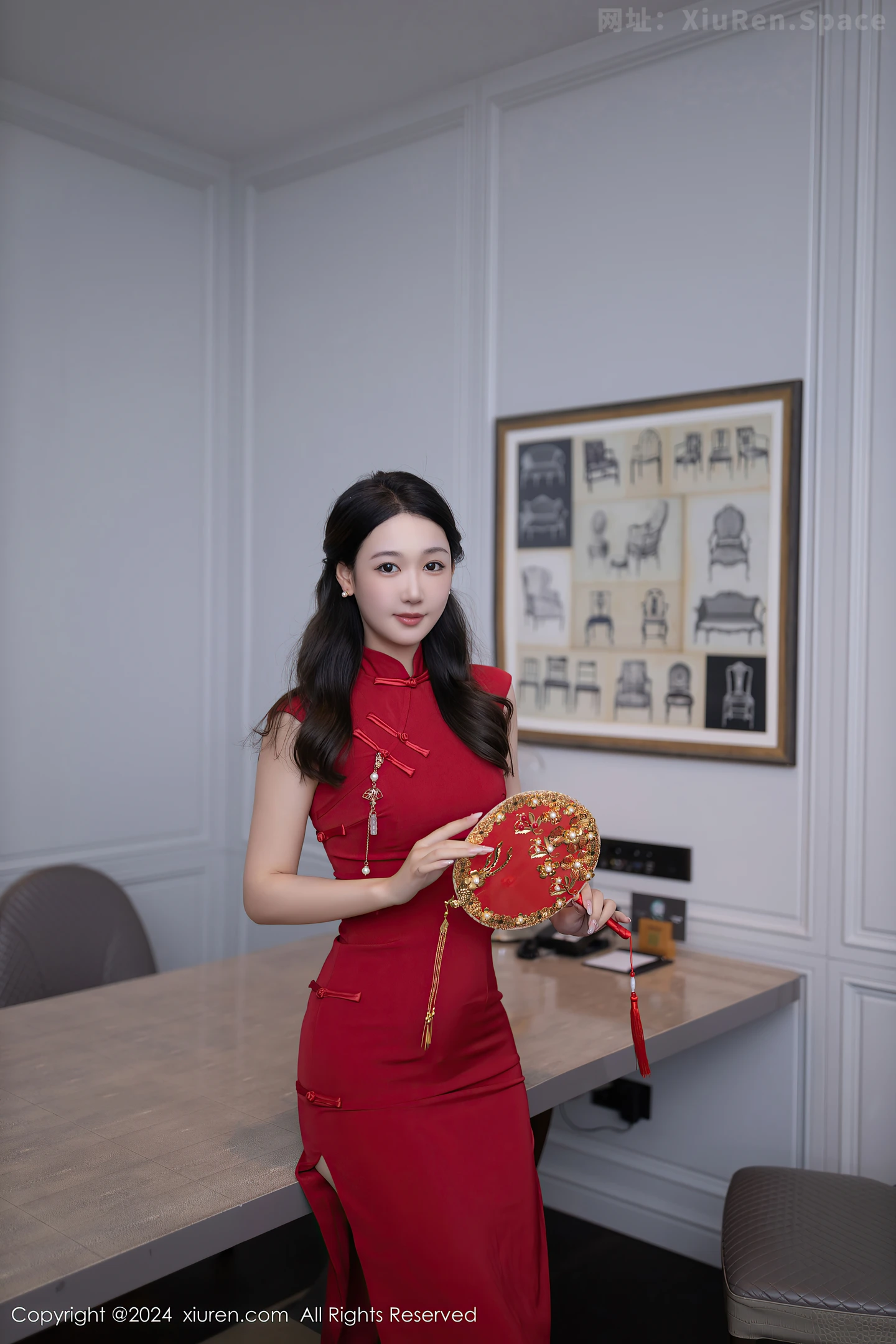 图片[2]-[XiuRen秀人网] VOL.9463 模特唐安琪性感红色旗袍露红色内衣配超薄肉丝秀曼妙身姿诱惑写真81P-秀人网官方网站